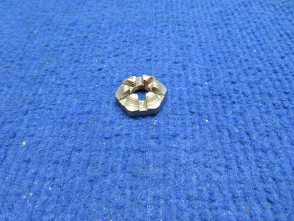 Continental Nut P/N 10-51652Y NOS (0622-64)