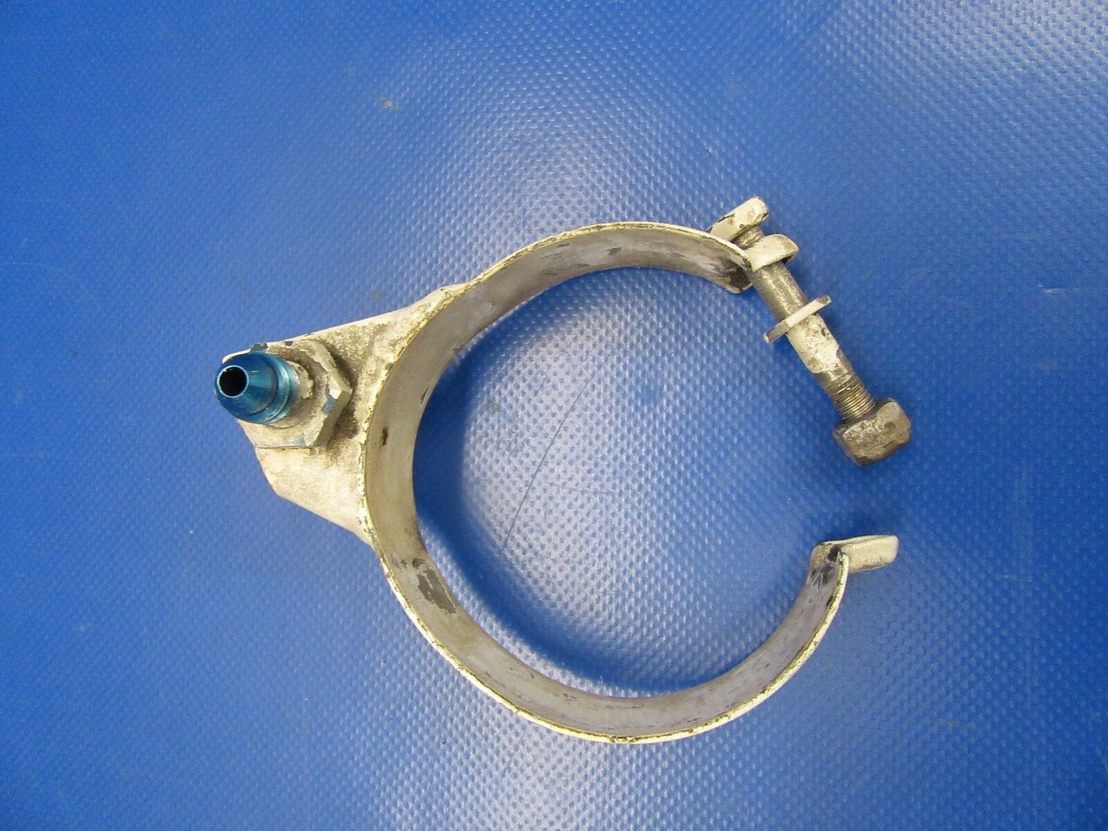 Beech Baron B-58 Clamp LWR Brake RH P/N 35-815264-2 (0618-254)