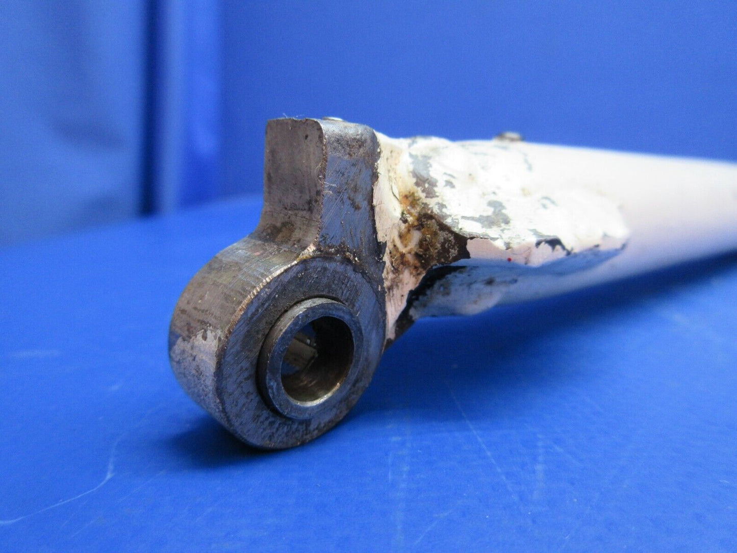 Beech C-35 Bonanza Nose Gear Drag Leg Assy P/N 35-825080 (1023-784)