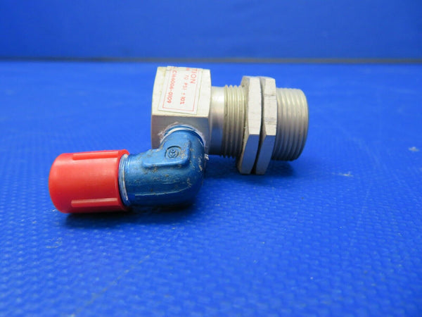 Cessna 210 / T210L Oxygen Outlet Valve P/N C166006-0109 (0621-935)