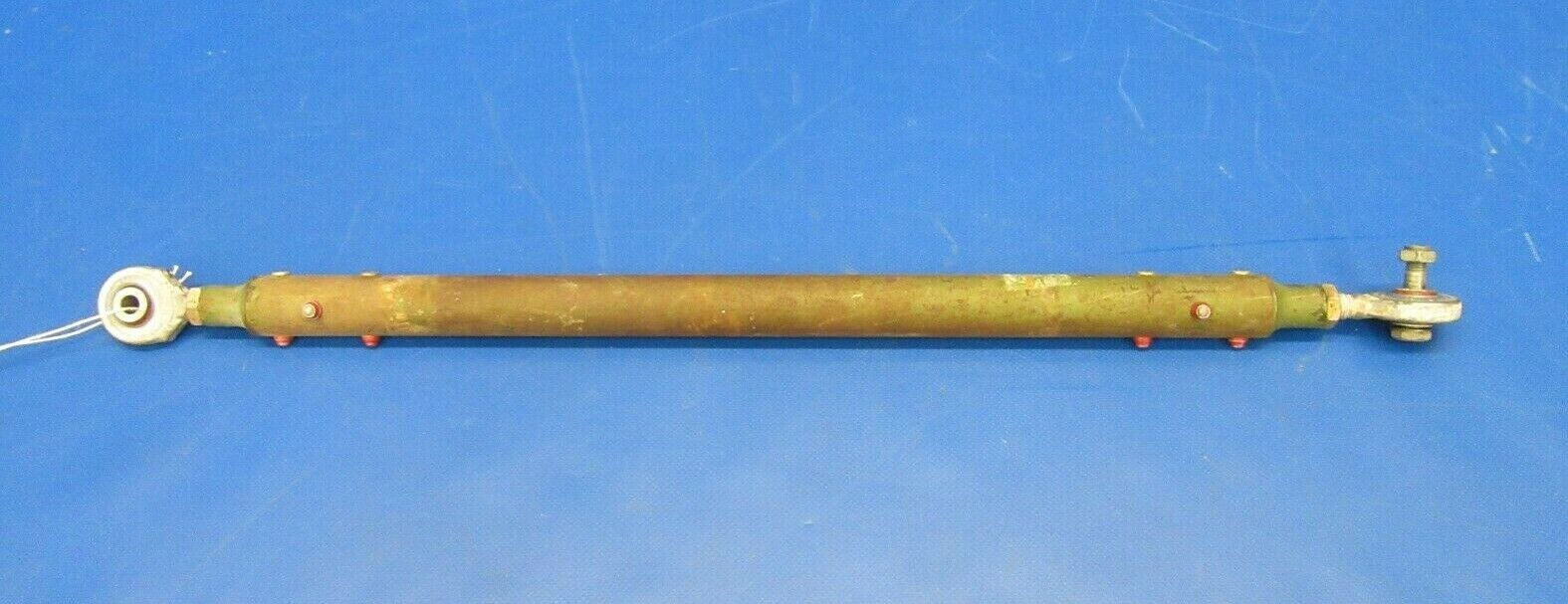 Cessna 310 / T310Q Tube Push / Pull Outboard P/N 5045213-3 (0619-205)