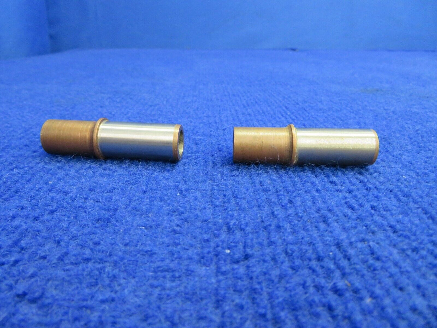 Continental Guide-Value P/N SA64195 P20 LOT OF 2 NOS (0522-421)