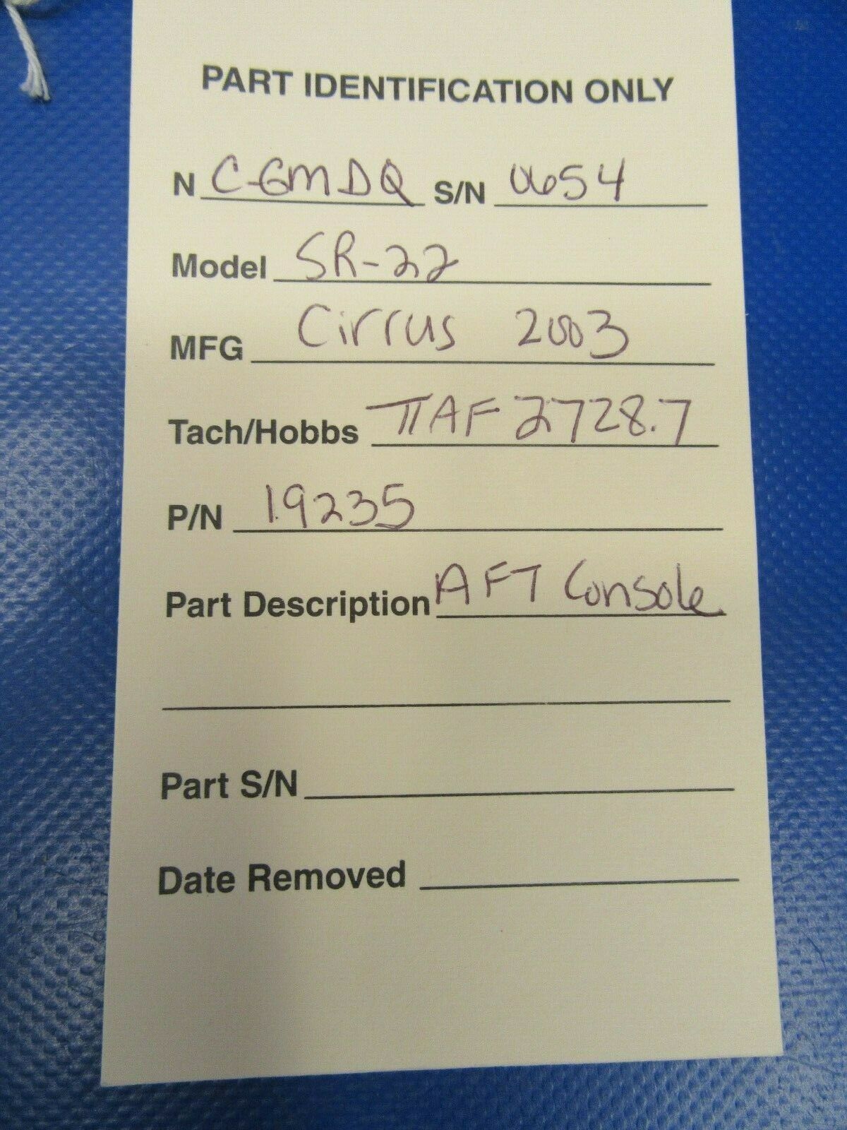 Cirrus SR-22 Aft Console P/N 19235 (1019-389)