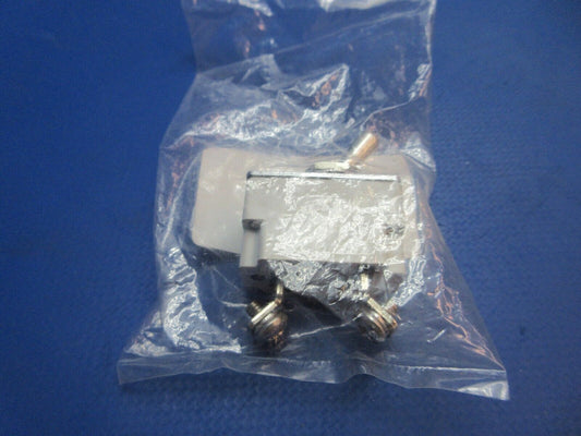 Klixon Circuit Breaker Toggle Switch P/N 7270-5-25 NOS (0823-134)