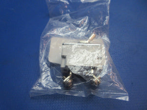 Klixon Circuit Breaker Toggle Switch P/N 7270-5-25 NOS (0823-134)