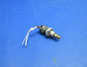 Cessna 310 / 310I Avionics Inc. Pressure Switch P/N AV62-4000-3 (0923-943)