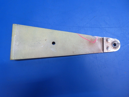 Aeronca 7AC /  11AC Aileron Hinge P/N 2-689 (0323-38)