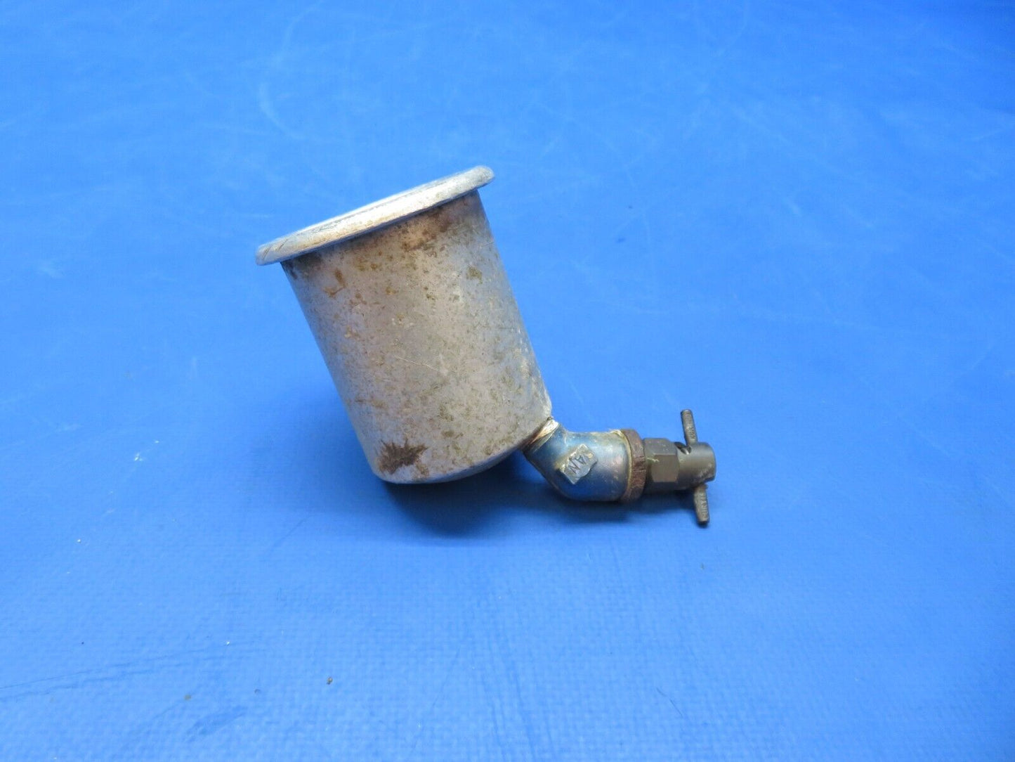 Piper PA-28-180 Fuel Gascolator Assy P/N 62301-03 (0723-718)