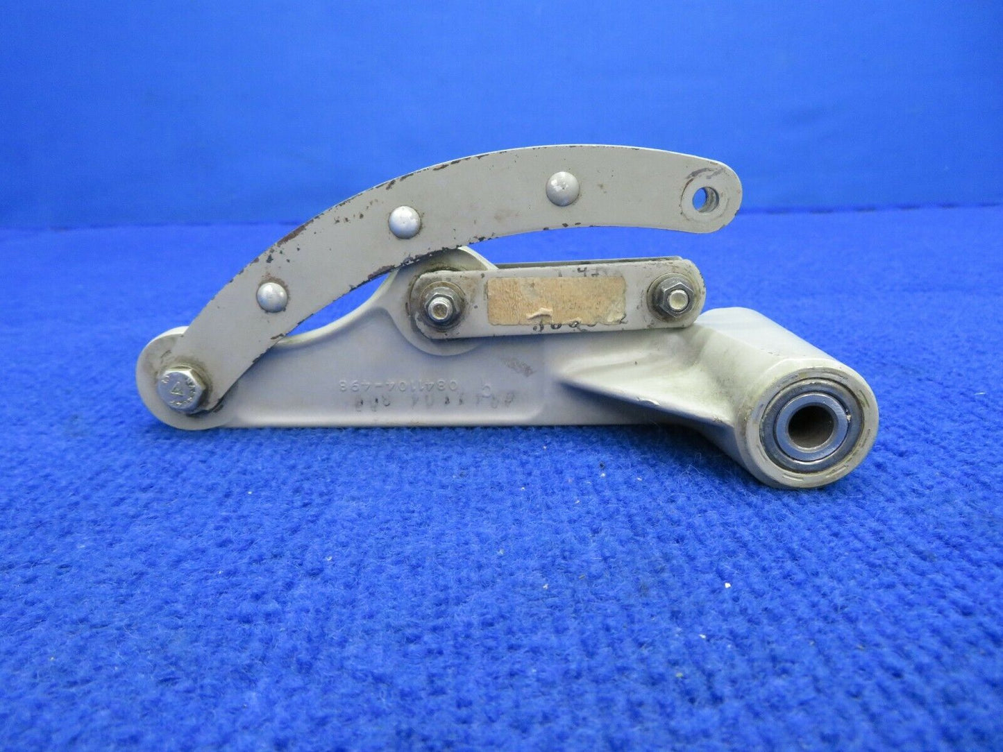 Cessna 310 / 310R Rocker Arm Bellcrank RH w/ Link P/N 0841104-4 (0422-370)
