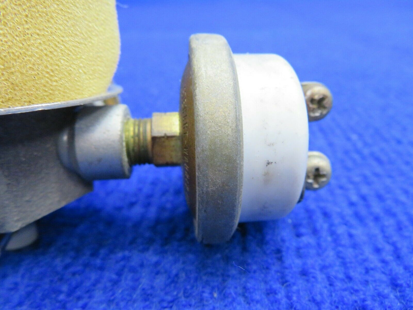 Piper PA-28R-201T Airborne Vacuum Regulating Valve P/N 2H3-19 (0222-743)