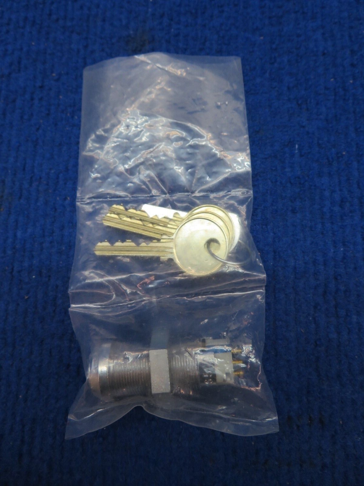 Medeco Lock Set Switch Lock P/N 65-2100-T-021-71 NOS (0622-371)