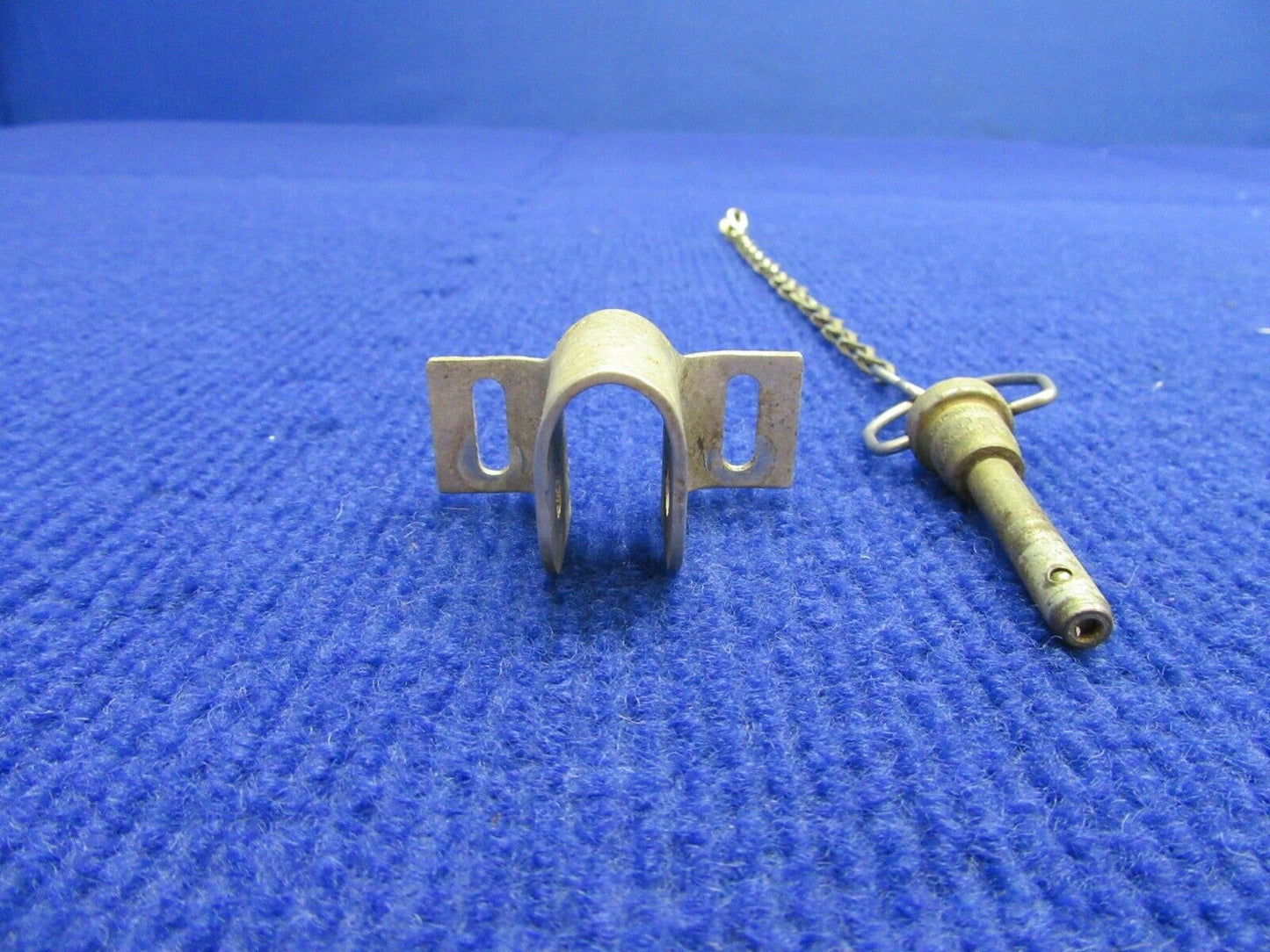 Beech Baron 95-B55 Bracket & Chain Nose Cone P/N 95-410040-29 (1121-538)