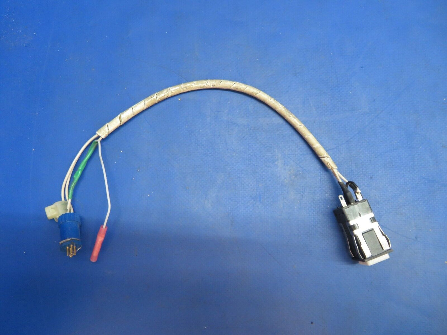 Piper Aerostar 602P Ground Clearance Switch P/N AML21CBA2AA (0123-961)