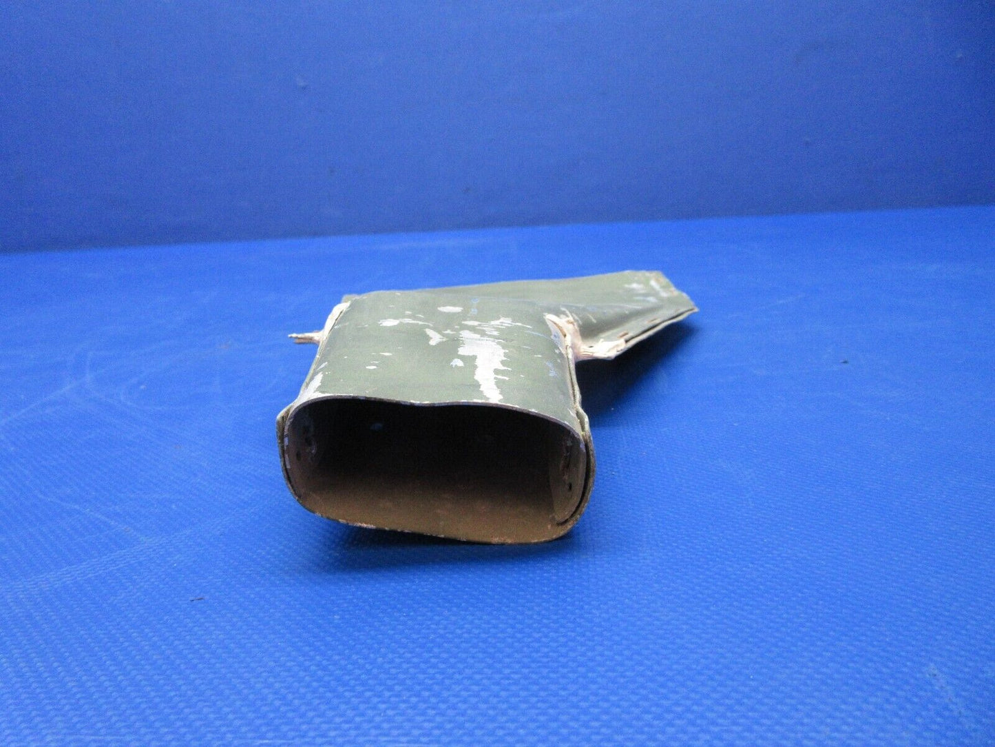 Cessna 210 Cabin Air Duct Assy RH P/N 1250503-2 (0124-1487)