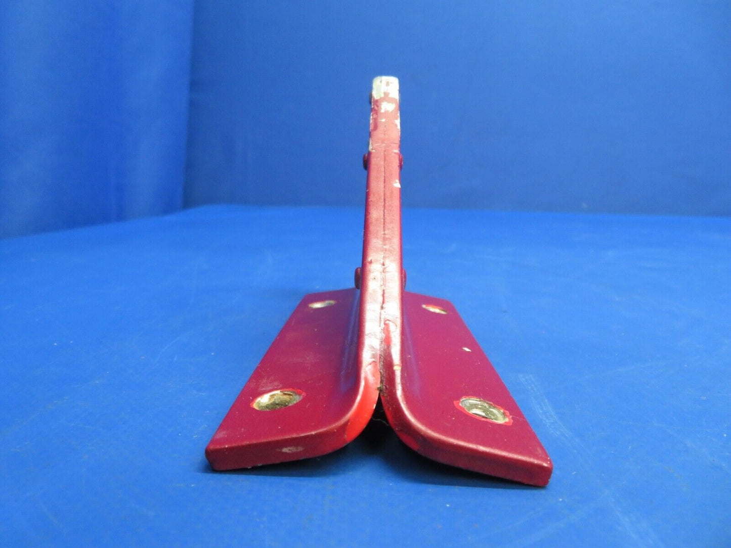 Piper PA-28-180 Cherokee Tailskid Assy / Tie Down P/N 66769-00 (0323-646)