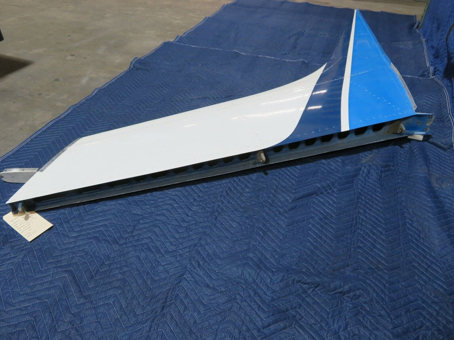 Cessna 210L Vertical Fin P/N 1231048-3 (0820-121)