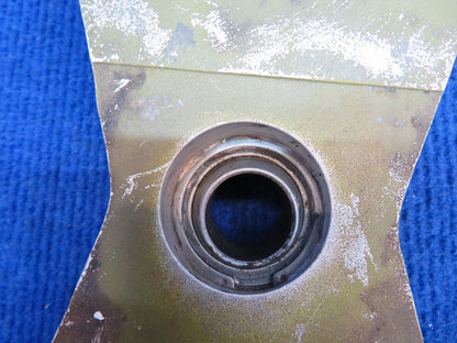 Piper Main Gear FWD RH Trunnion Fitting Casting # 67041-1 (0722-541)