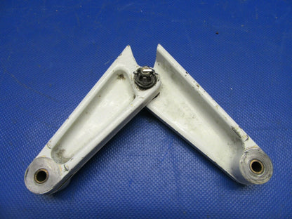 Piper PA-38 Tomahawk Nose Gear Torque Link 77780-02, 7780-002 (1021-495)