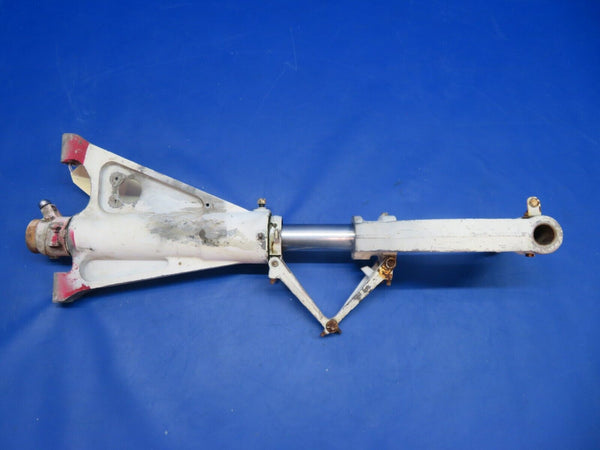 Beech 95-B55 Baron Nose Gear Assy P/N 36-820019-603 (0123-604)