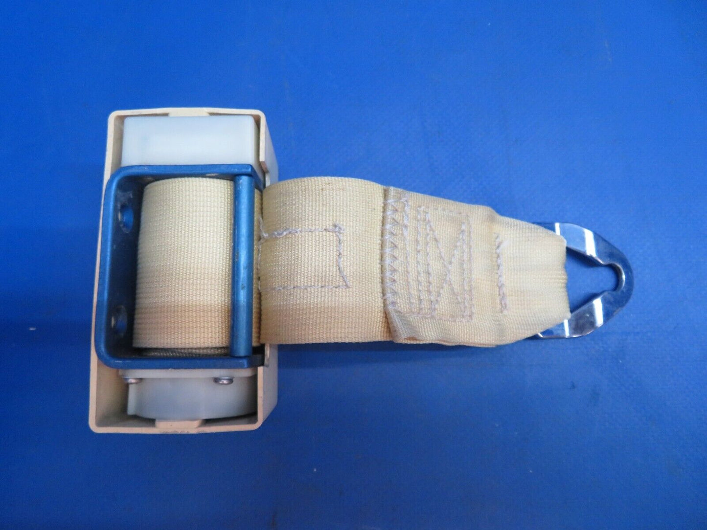 Piper Aerostar 602P AMSafe Inertia Reel  Shoulder Belt P/N 500790-205 (0123-673)