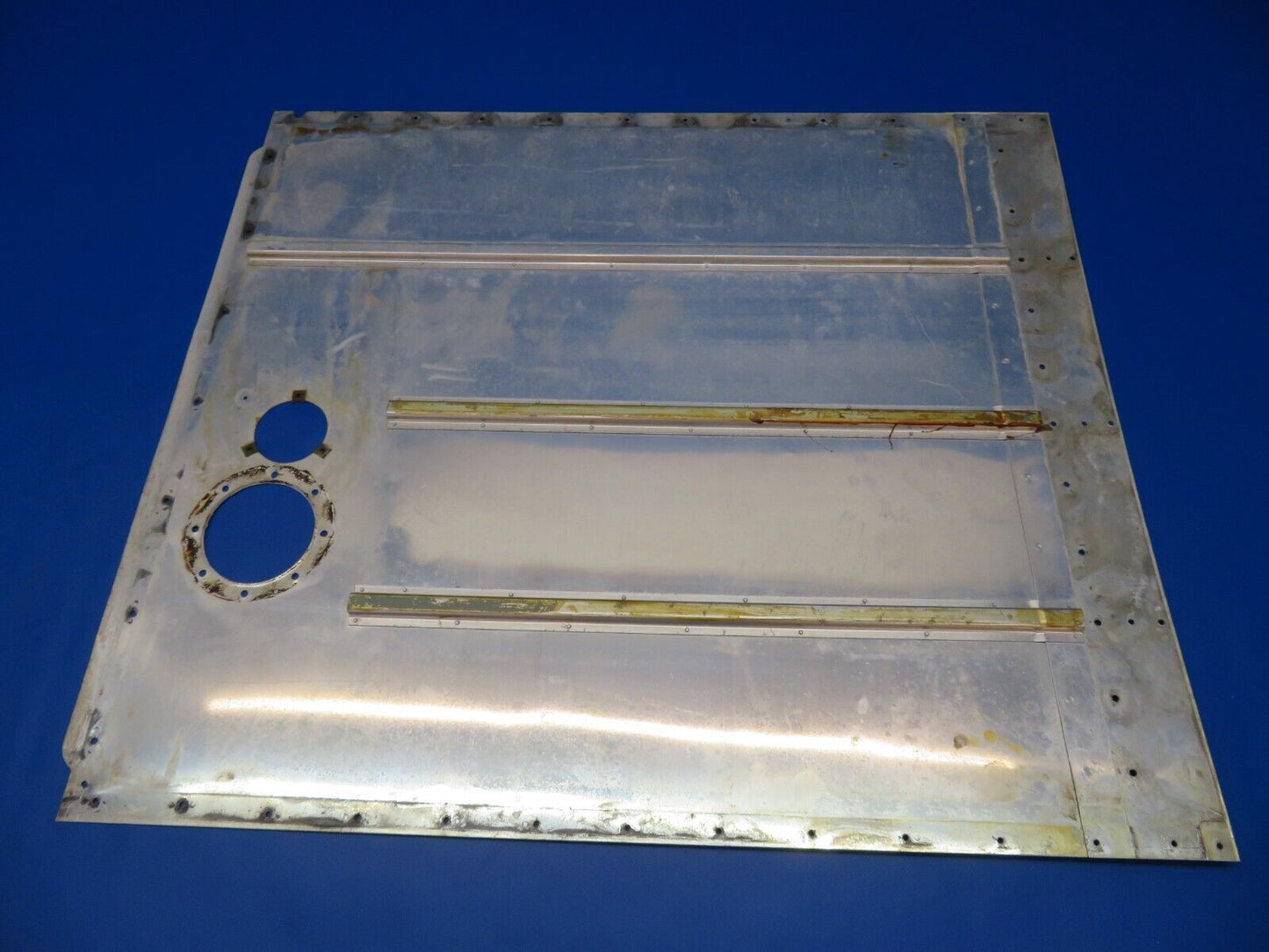 Cessna 172 RH Fuel Tank Top Cover P/N 0523521-2 (0922-378)