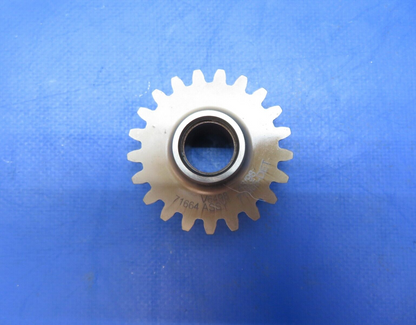 Lycoming TIO-540-U2A Fuel Pump Idler Gear P/N 71664 (0723-463)