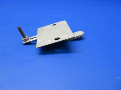 Cessna Thumb Door Latch P/N 0411590-1 (1122-318)