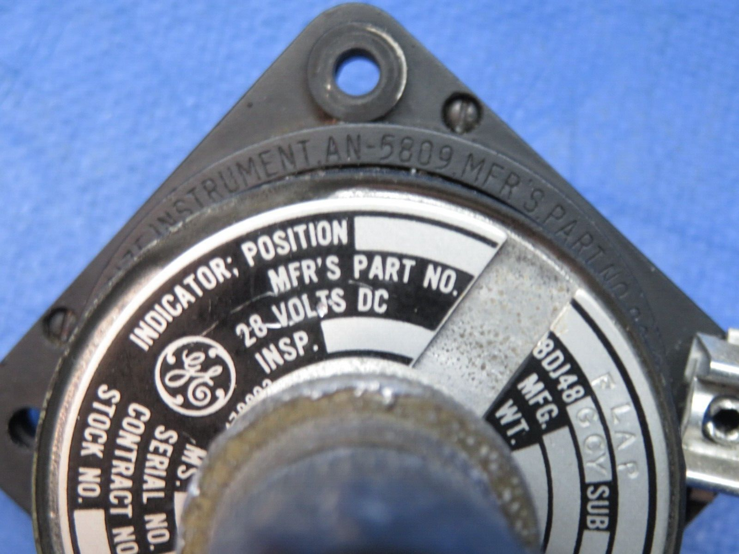 Early Cessna 310 / 310B GE Flap Position Indicator 28v P/N 8DJ48GCY (1023-284)