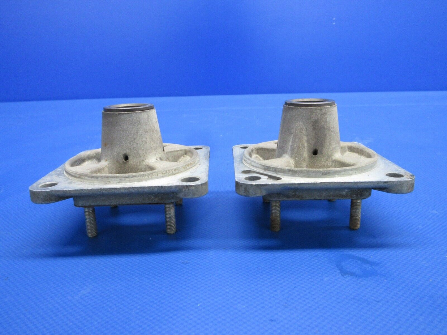 Continental Vacuum Pump Adapter LOT OF 2 (0124-1432)