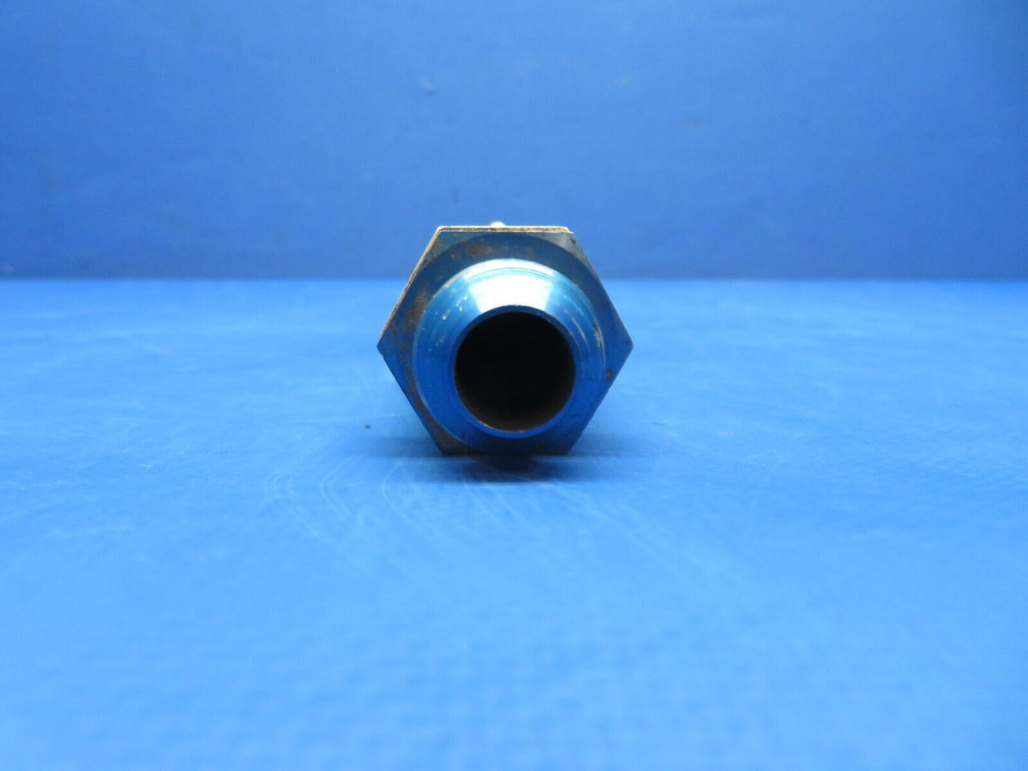 Cessna 310 / 310I Parker Fuel Check Valve Low Pressure P/N 111-517713 (0923-753)
