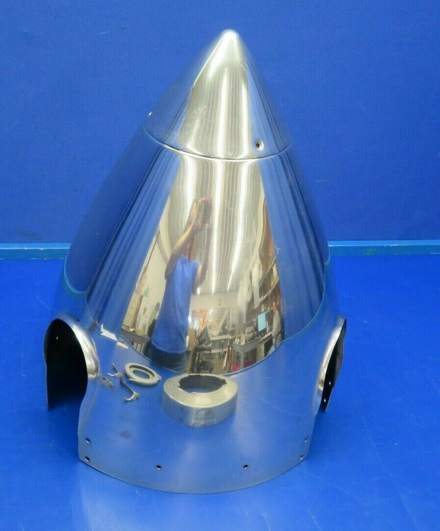 Beech Baron 95-A55 Spinner & Bulkhead Hartzell 3 Blade C-3278-2P (0420-313)