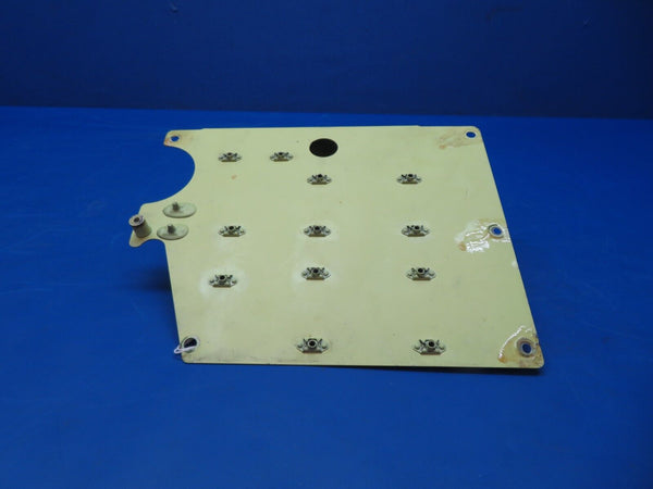 Beech 95-B55 Aerospace System TKS DeIce Mounting Bracket P/N 09920-01 (0623-481)