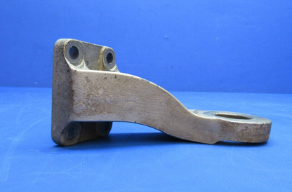 Continental E-225 RH Front Engine Mount Bracket P/N 531242 (0923-800)