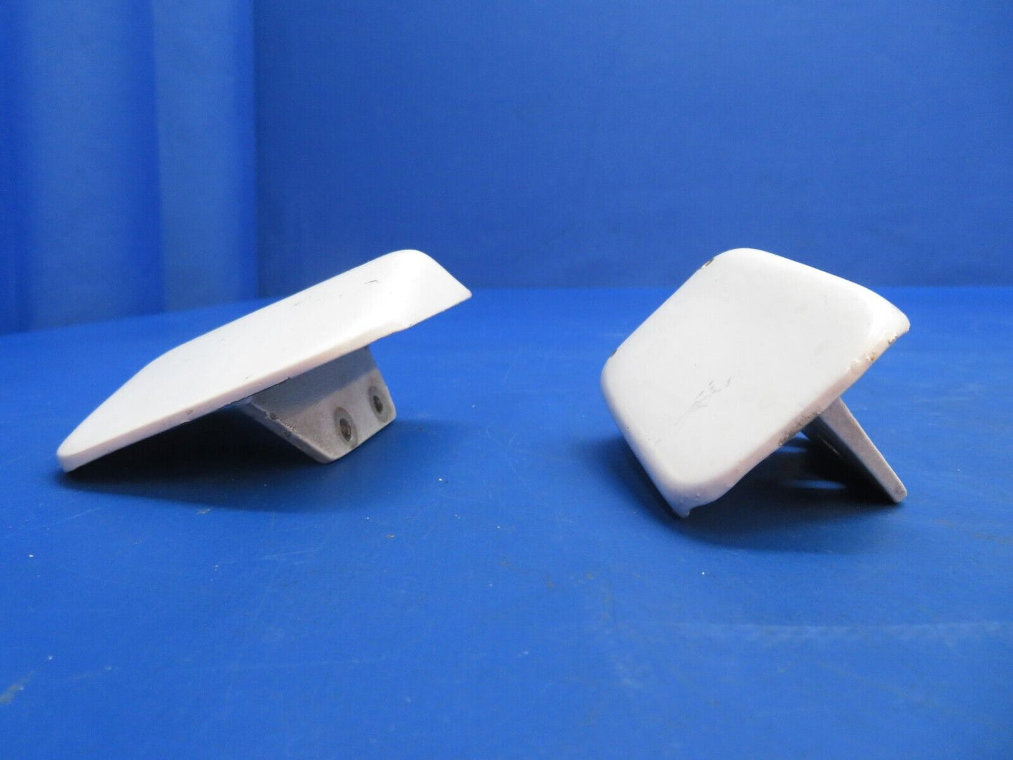 Piper Aerostar 602P Aileron Bracket LH & RH P/N 73-50002-1 LOT OF 4 (0123-807)