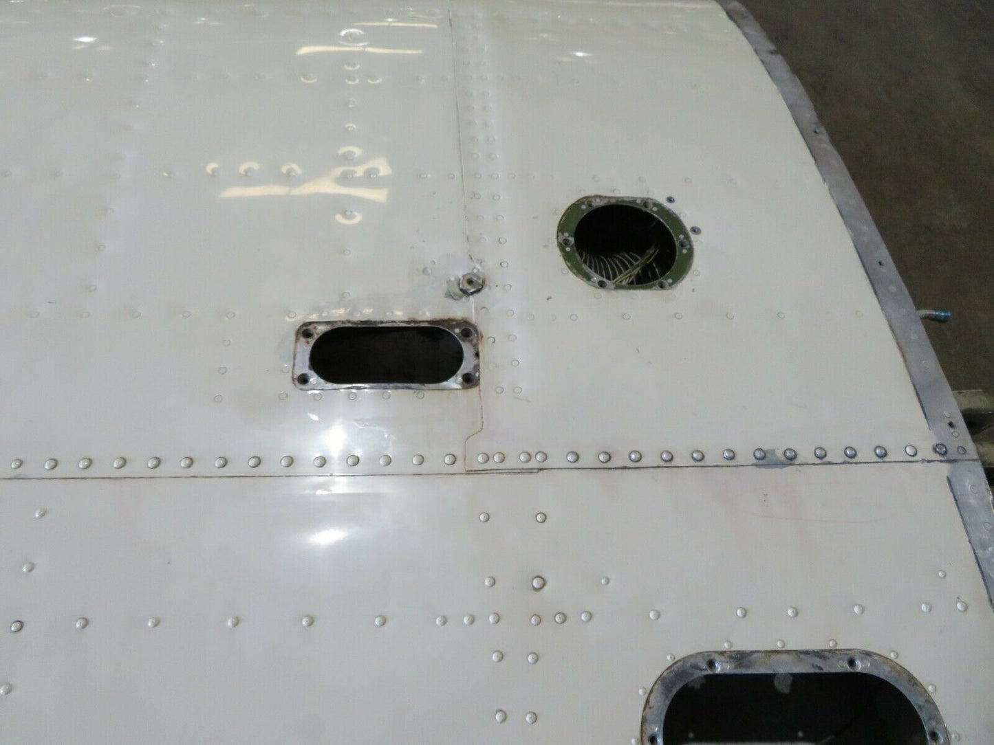 1975 Cessna Cardinal 177RG RH Wing Structure P/N 2022002-3 (0321-162)