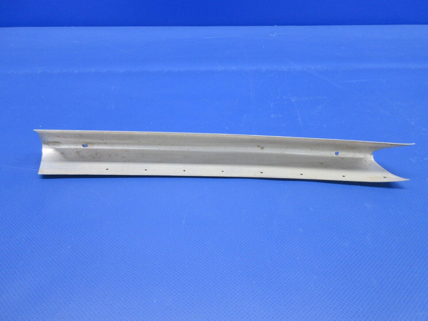 Cessna Horizontal Stabilizer LH OTBD Leading Edge Skin 0332127-3 (0124-1326)