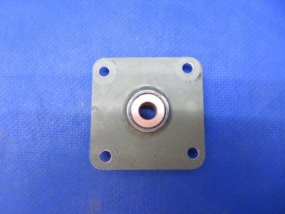 Cessna 310 / 310I Uplock Tube Support Bearing Assy P/N 0813000-73 (1023-143)