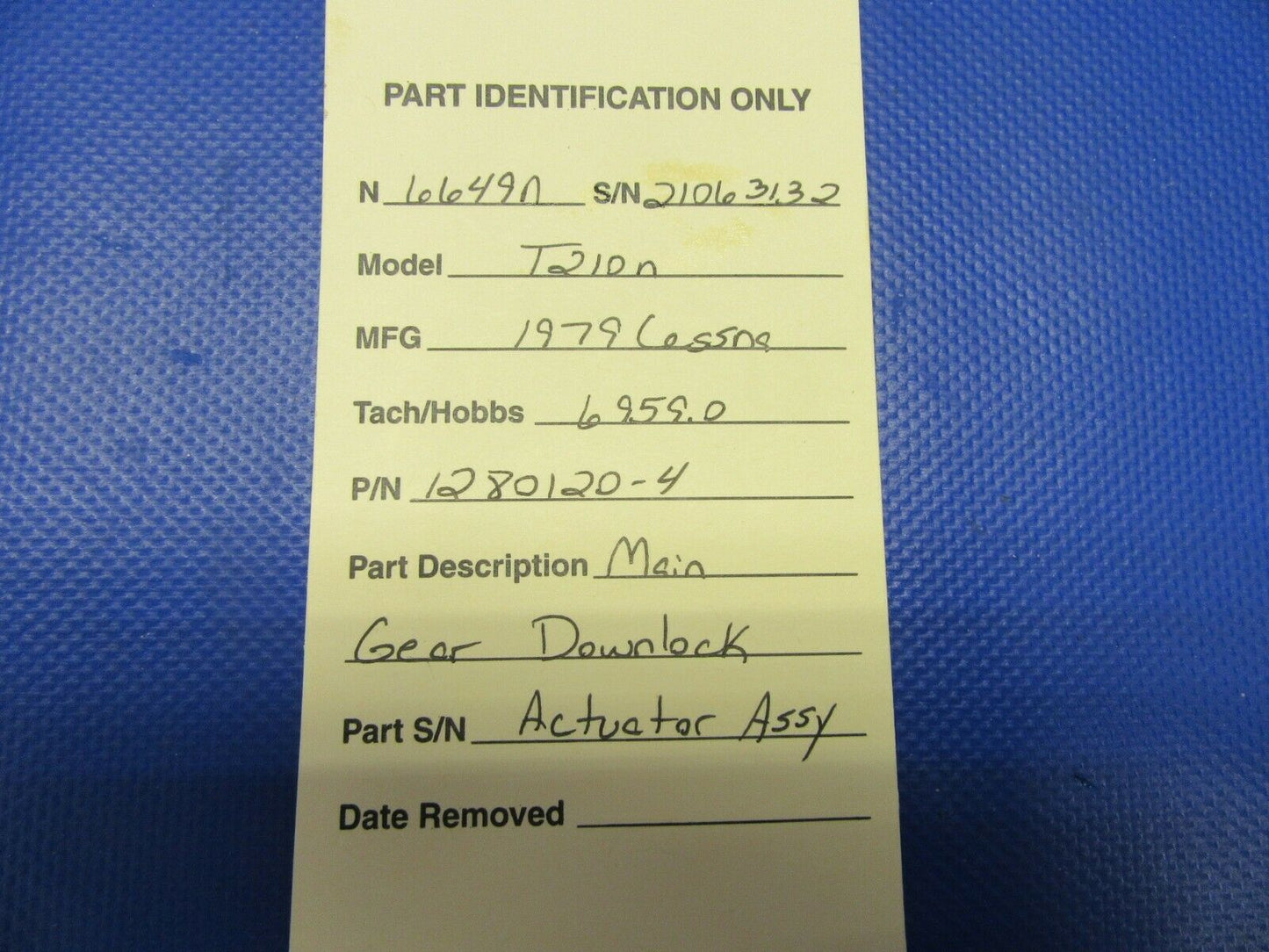 Cessna T210N Main Gear Down Lock 1280120-4 (0321- 408)