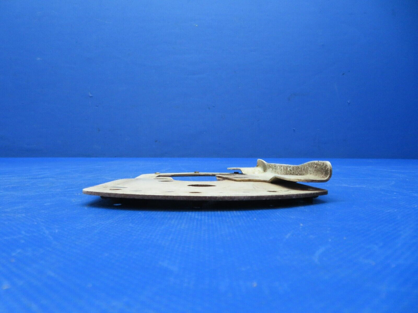 Cessna 172 LH Mounting Plate Assy P/N 0541220-1 (0124-335)