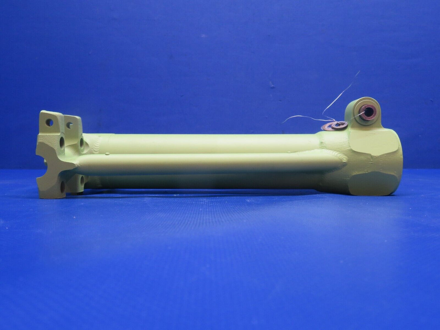 Cessna 310 RH Main Gear Truss P/N 0841200-36 Inspected w/ 8130 (0124-1175)