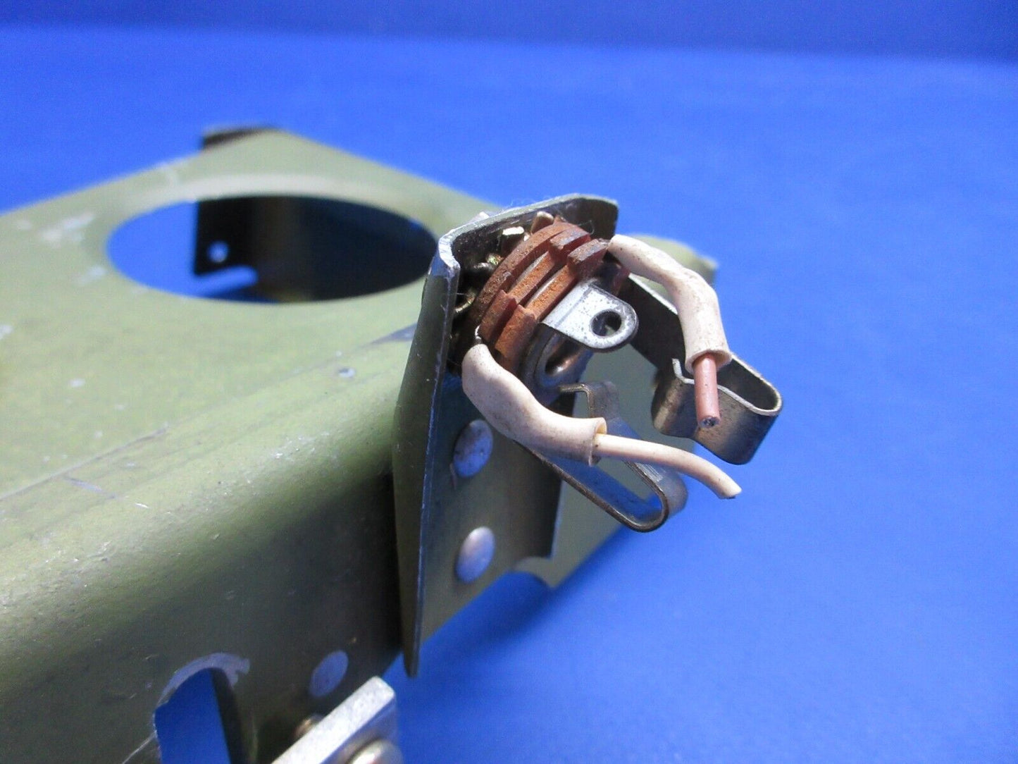 Piper PA-28-236 Dakota Engine Control Bracket Assy P/N 67224-03 (0623-259)