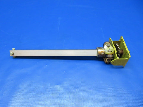 Piper PA-24-180 Comanche RH Control Wheel Tube w/ Roller 20975-00 (1223-274)