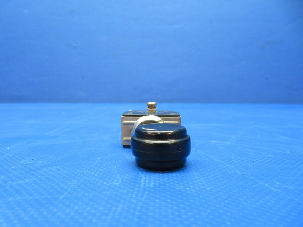 Cessna 401 / 401A Cutter-Hammer Landing Gear Switch P/N 8858K43 (1223-384)