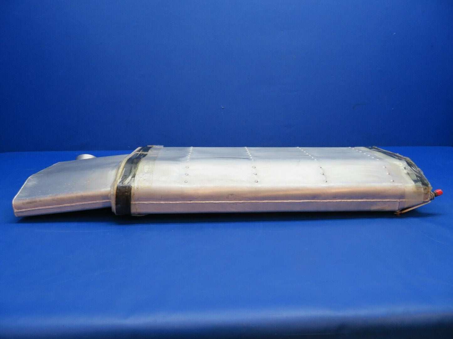Diamond DA-42 Auxiliary Tank RH P/N D60-2814-12-00_1 (0623-115)