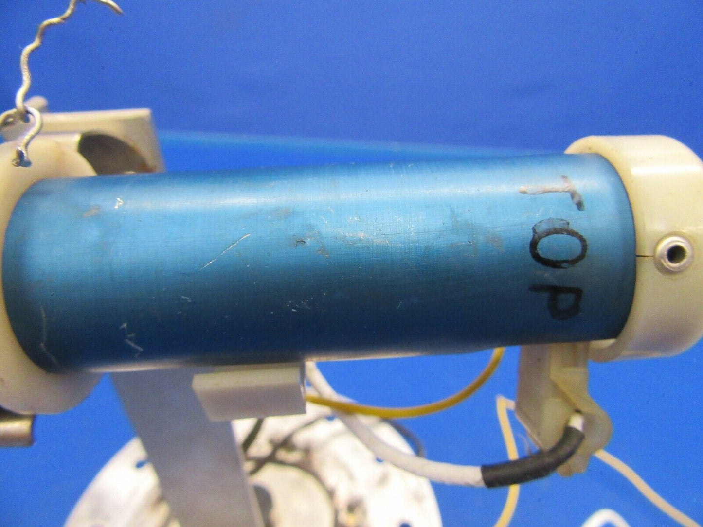 Cessna 310 / T310Q Sensor-Fuel Sending RH Wing P/N PAA700-2 (0619-335)
