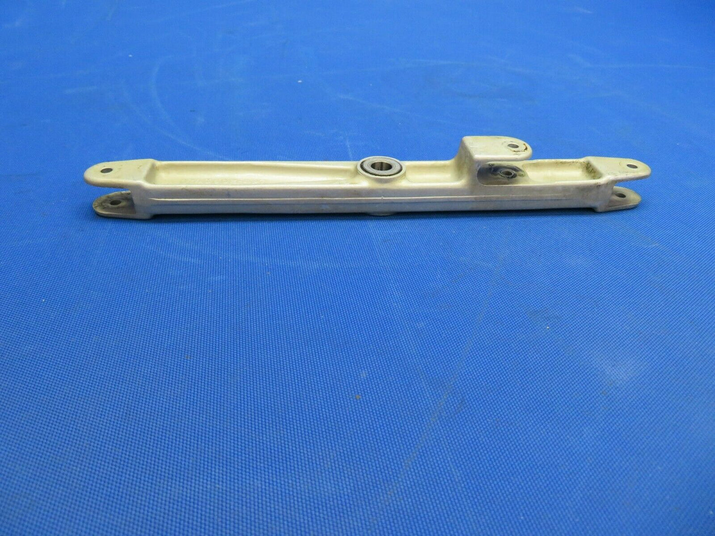 Cessna 182P Bellcrank Assembly Nose Gear Steering P/N 0743602-1 (0820-107)
