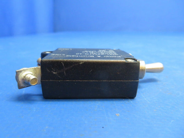 1964 Cessna 172 Switch / Circuit Breaker P/N W31-X2M1G-40 LOT OF 4 (0123-608)