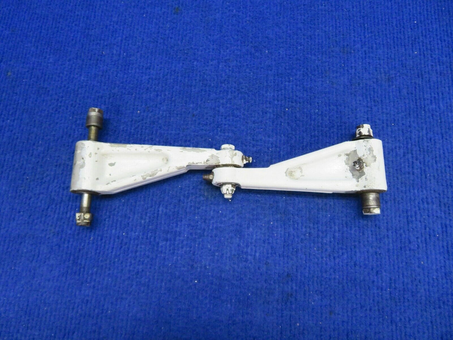 1956 Cessna 310 Nose Gear Torque Link Upper & Lower P/N 0841000-65 (0522-321)