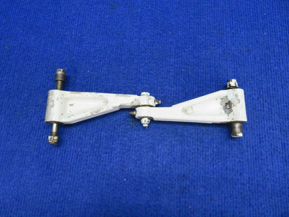 1956 Cessna 310 Nose Gear Torque Link Upper & Lower P/N 0841000-65 (0522-321)