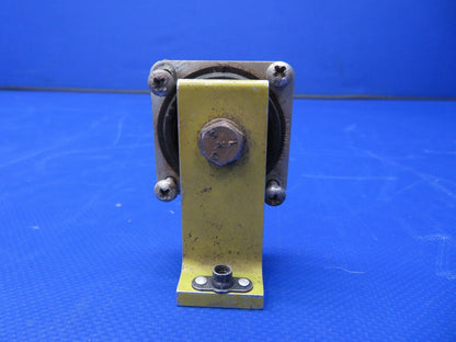 Beech 95-B55 Baron Instrument Panel Shock Mount P/N 150PL8 (0721-732)